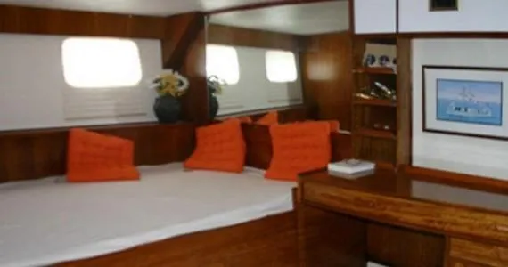Centaura Yacht Classique Hotel Saint-Tropez Hotel na wodzie